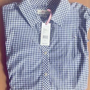 Vineyard Vines Classic Button Down Size 6